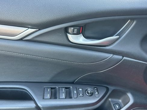 Certified 2020 Honda Civic Touring image 10