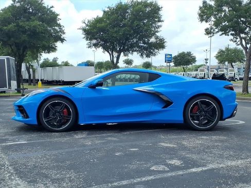 Used 2022 Chevrolet Corvette Stingray Coupe w/ 1LT RWD image 10