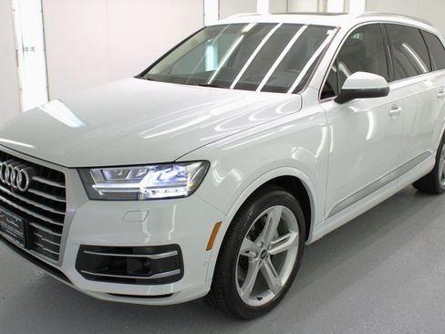 Used 2019 Audi Q7 3.0T Prestige w/ Prestige Package image 4