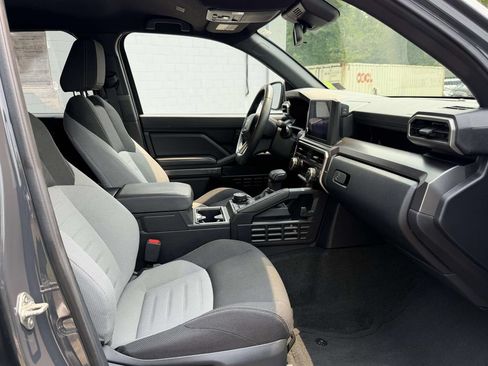 Used 2025 Toyota 4Runner TRD Off-Road AWD/4WD image 12