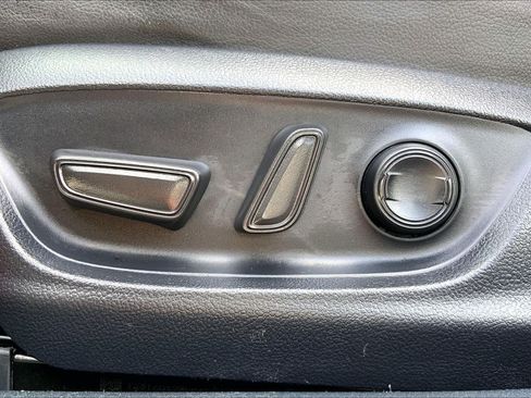 Used 2023 Toyota Camry XSE FWD image 34