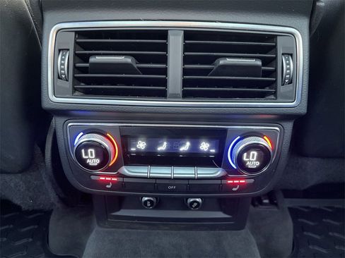 Used 2019 Audi Q7 3.0T Premium Plus w/ Premium Plus Package image 22