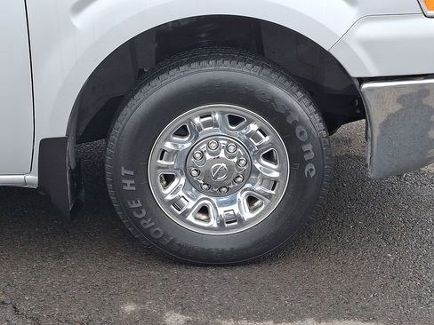 Used 2017 Nissan NV 3500 SV w/ SV Technology Package image 8