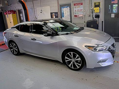 Used 2018 Nissan Maxima 3.5 SL FWD image 5
