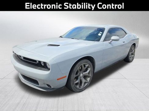 Used 2020 Dodge Challenger SXT w/ Plus Package RWD image 22