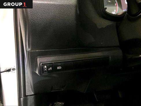 Used 2025 Toyota Corolla LE FWD image 35
