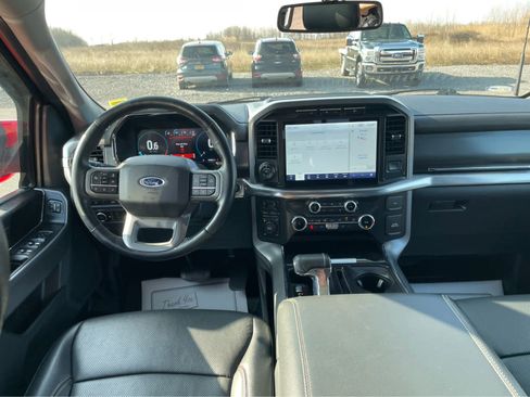 Used 2022 Ford F150 Lariat w/ Tow Technology Package image 17