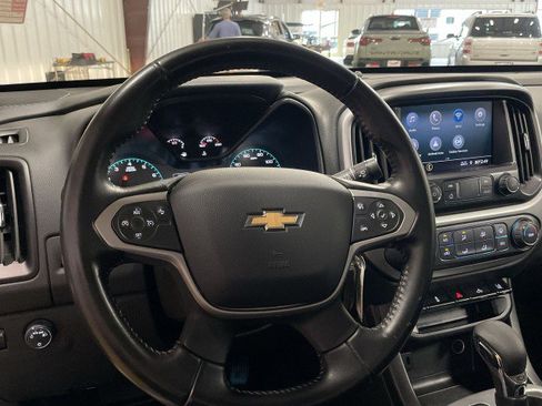 Used 2022 Chevrolet Colorado LT w/ Fleet Safety Package image 15