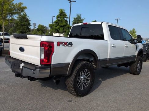 Used 2019 Ford F250 Lariat w/ Lariat Ultimate Package AWD/4WD image 4