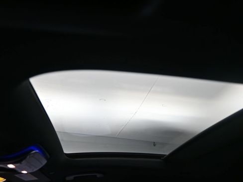 Used 2024 Mercedes-Benz GLC 300 4MATIC image 19