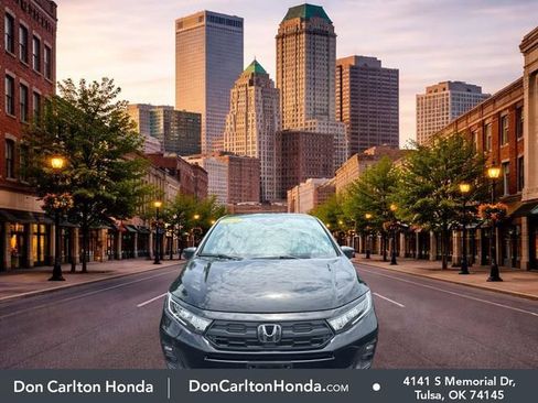 Used 2025 Honda Odyssey Sport-L image 2