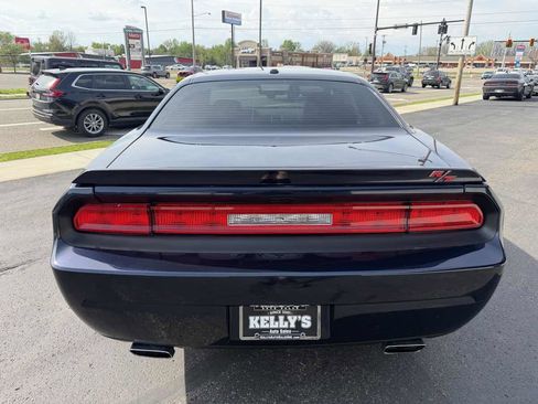 Used 2012 Dodge Challenger R/T RWD image 5