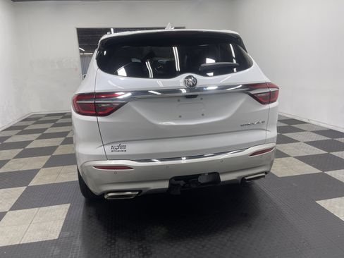 Used 2019 Buick Enclave Avenir FWD image 3