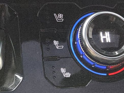 Used 2022 GMC Sierra 1500 AT4 w/ AT4 Premium Package image 9