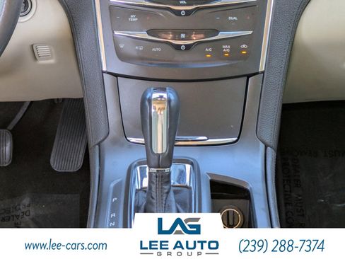 Used 2013 Lincoln MKS image 15