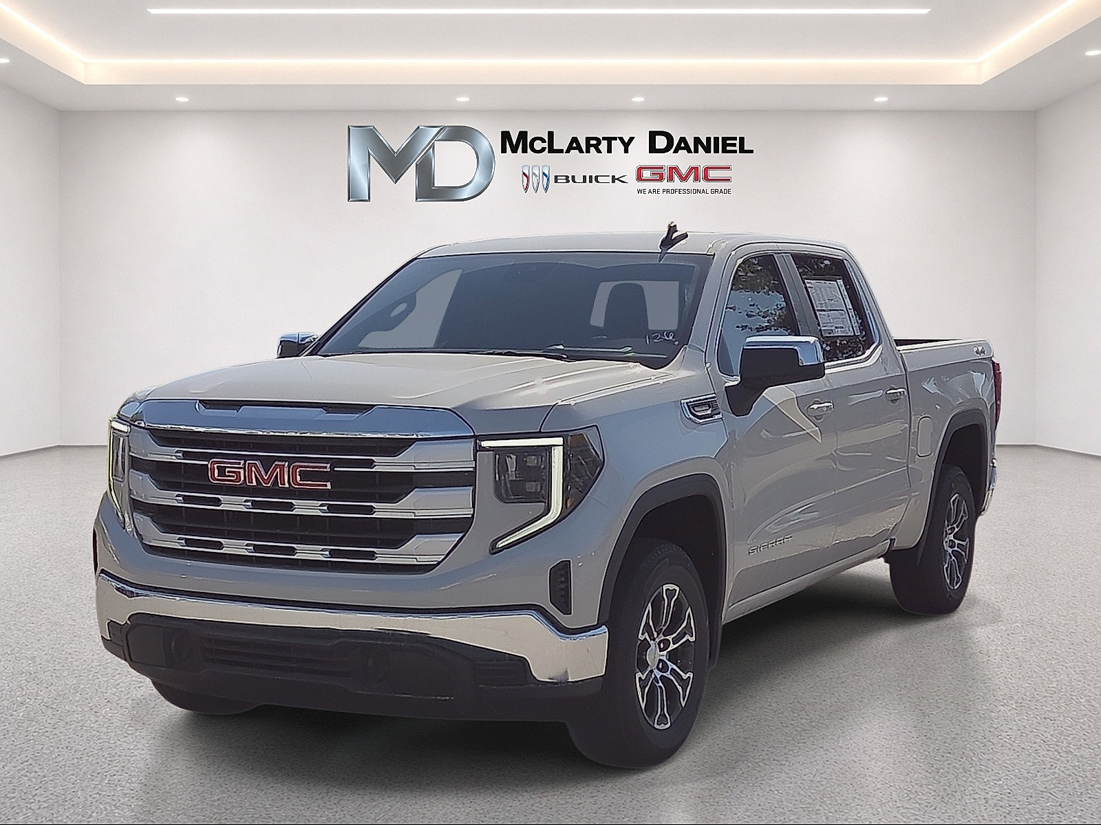 New 2026 GMC Sierra 1500 SLE w/ Preferred Package AWD/4WD image 2