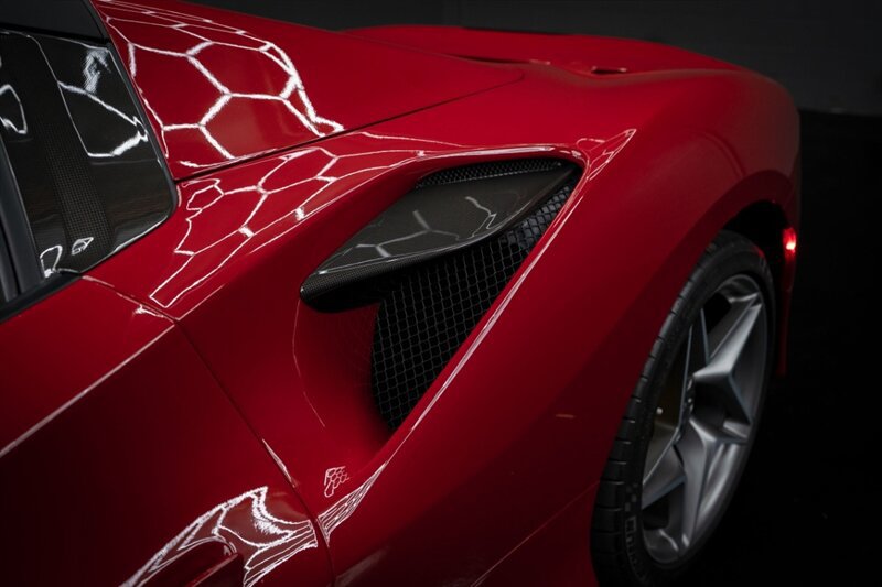 Used 2021 Ferrari F8 Tributo RWD image 16