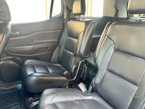 Used 2019 GMC Acadia SLT AWD/4WD image 14
