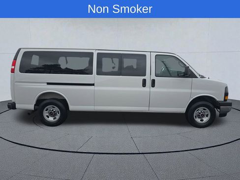 Used 2025 GMC Savana 3500 LT w/ LT Preferred Equipment Group RWD image 7