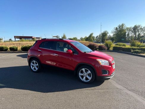Used 2015 Chevrolet Trax LTZ w/ LPO, Protection Package FWD image 3