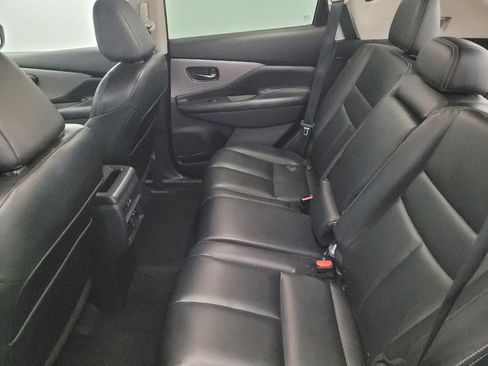Used 2023 Nissan Murano SV image 18