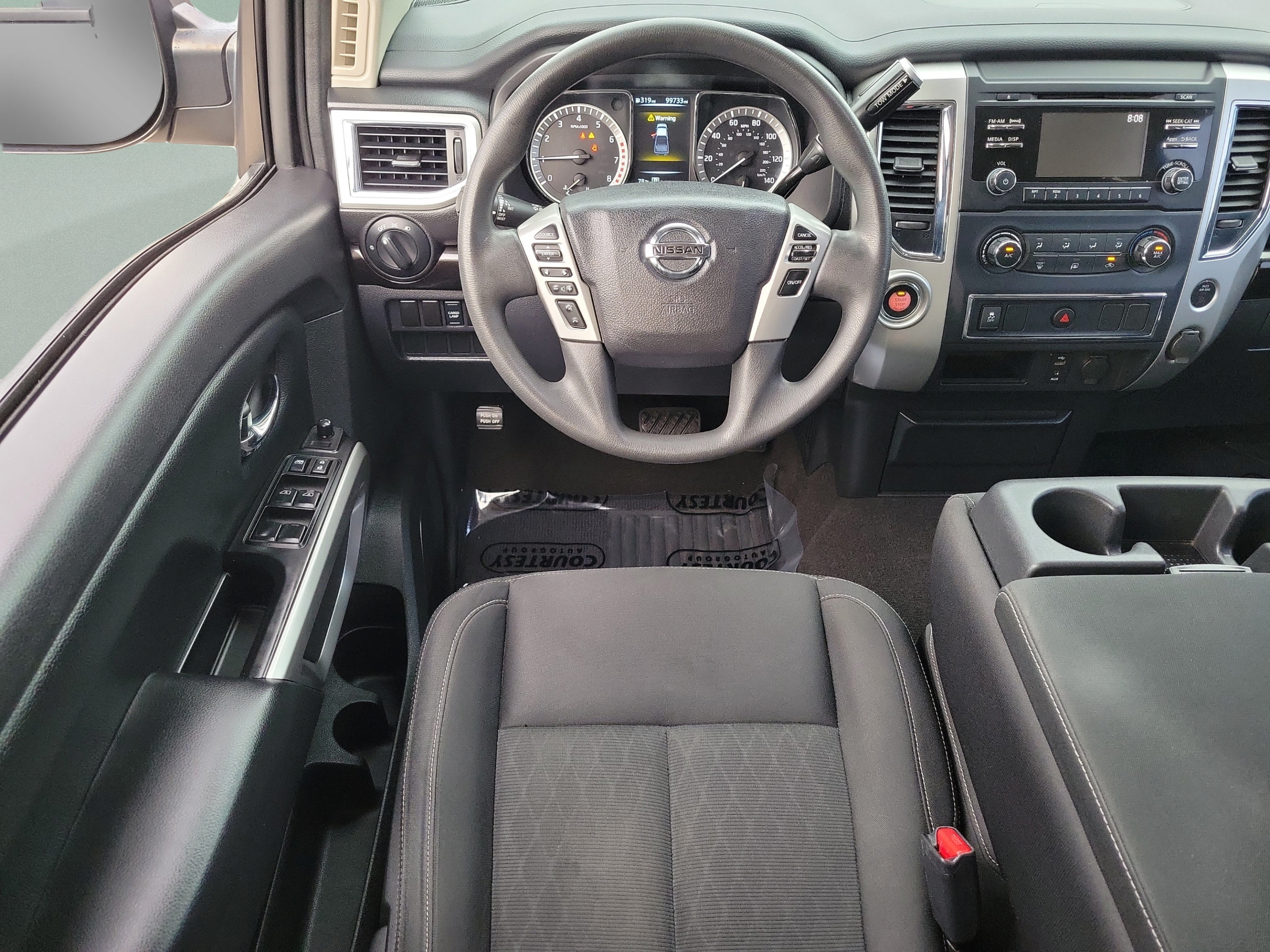 Used 2017 Nissan Titan SV RWD image 14