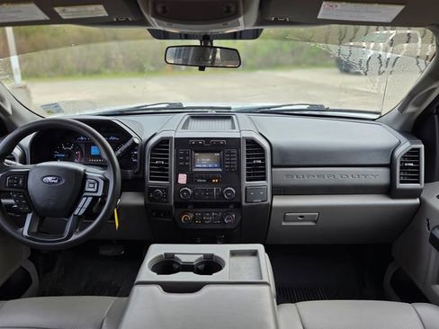 Used 2019 Ford F250 XL w/ Power Equipment Group image 21