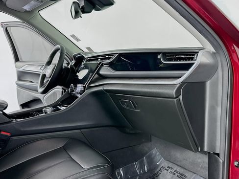 Used 2023 Jeep Grand Cherokee 4WD 4xe image 44