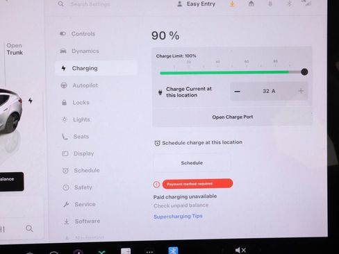 Used 2023 Tesla Model 3 Standard Range image 17