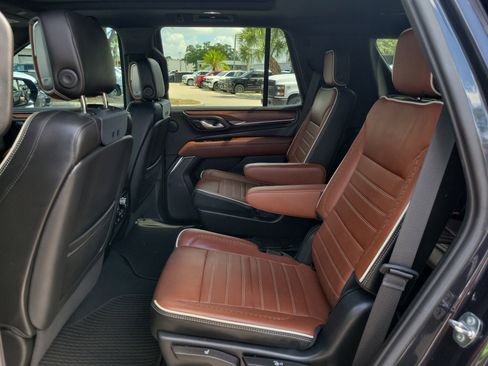 Certified 2023 GMC Yukon Denali Ultimate AWD/4WD image 16