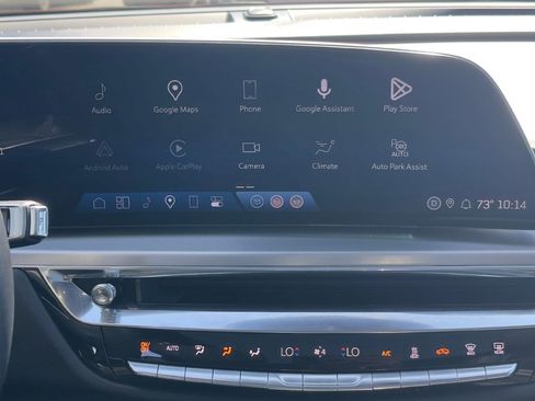 Certified 2024 Cadillac Lyriq Luxury AWD/4WD image 14
