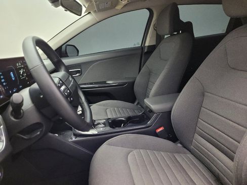 Used 2025 Kia K4 EX FWD image 17