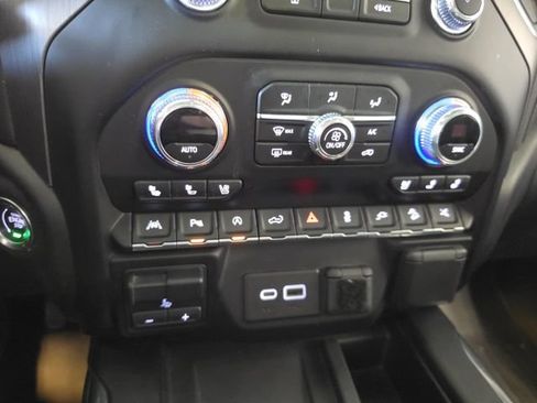 Used 2020 GMC Sierra 1500 Denali w/ Denali Ultimate Package AWD/4WD image 33