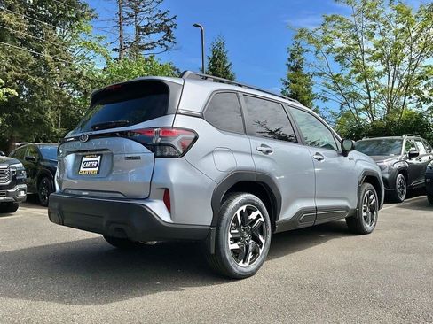 Certified 2025 Subaru Forester Premium AWD/4WD image 7