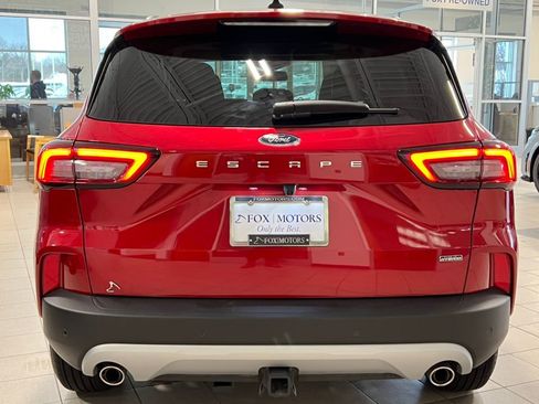 New 2024 Ford Escape SE w/ PHEV Premium Package FWD image 37