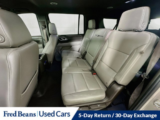 Used 2022 Chevrolet Suburban LT w/ Luxury Package AWD/4WD image 32