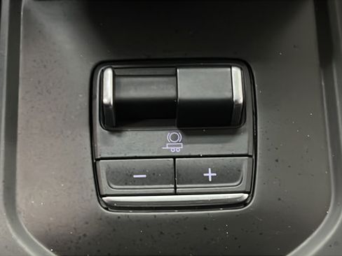 Used 2024 GMC Sierra 1500 AT4X AWD/4WD image 36