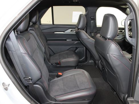 New 2026 Ford Explorer ST AWD/4WD image 33