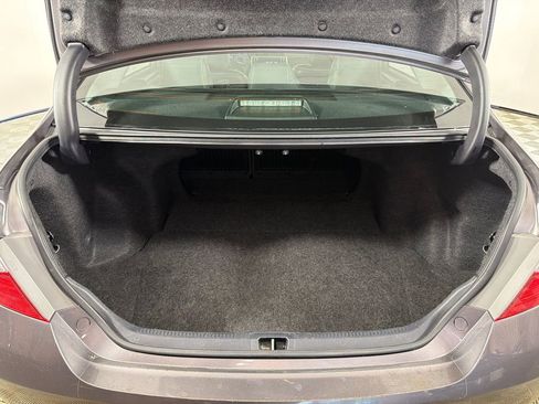 Used 2017 Toyota Camry XLE FWD image 18