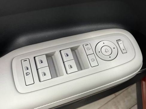 Used 2025 Hyundai Santa Fe Calligraphy image 31