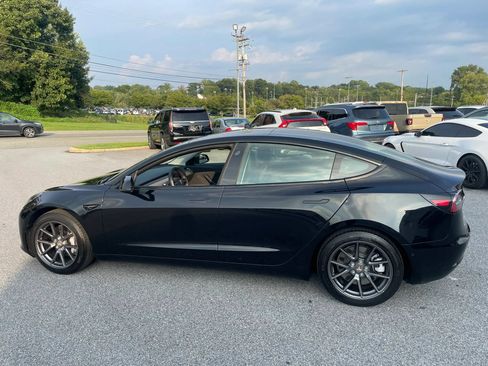 Used 2021 Tesla Model 3 Standard Range Plus RWD image 19