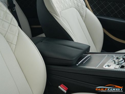 Used 2023 Bentley Continental GT V8 image 38