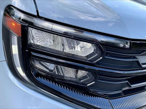 Used 2025 Ford Expedition Max Active RWD image 28