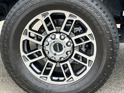 Used 2024 Ford F350 Limited w/ FX4 Off-Road Package AWD/4WD image 35