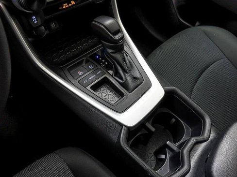 Certified 2023 Toyota RAV4 LE FWD image 21