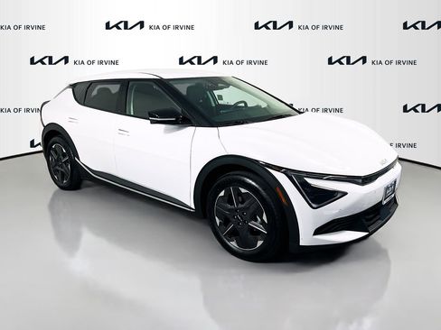 New 2026 Kia EV6 Light RWD image 1