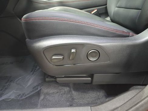 Used 2024 Chevrolet Traverse RS w/ LPO, Floor Liner Package image 33
