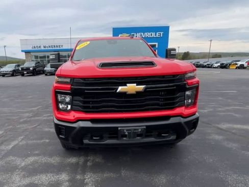 Used 2024 Chevrolet Silverado 2500 W/T w/ WT Convenience Package AWD/4WD image 3