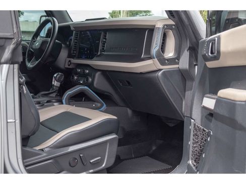 Used 2022 Ford Bronco Wildtrak AWD/4WD image 10