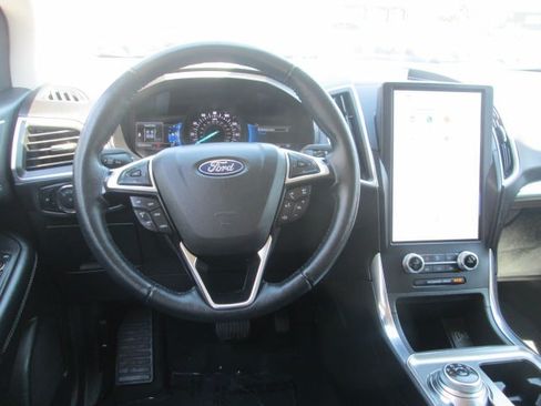 Used 2024 Ford Edge Titanium AWD/4WD image 16